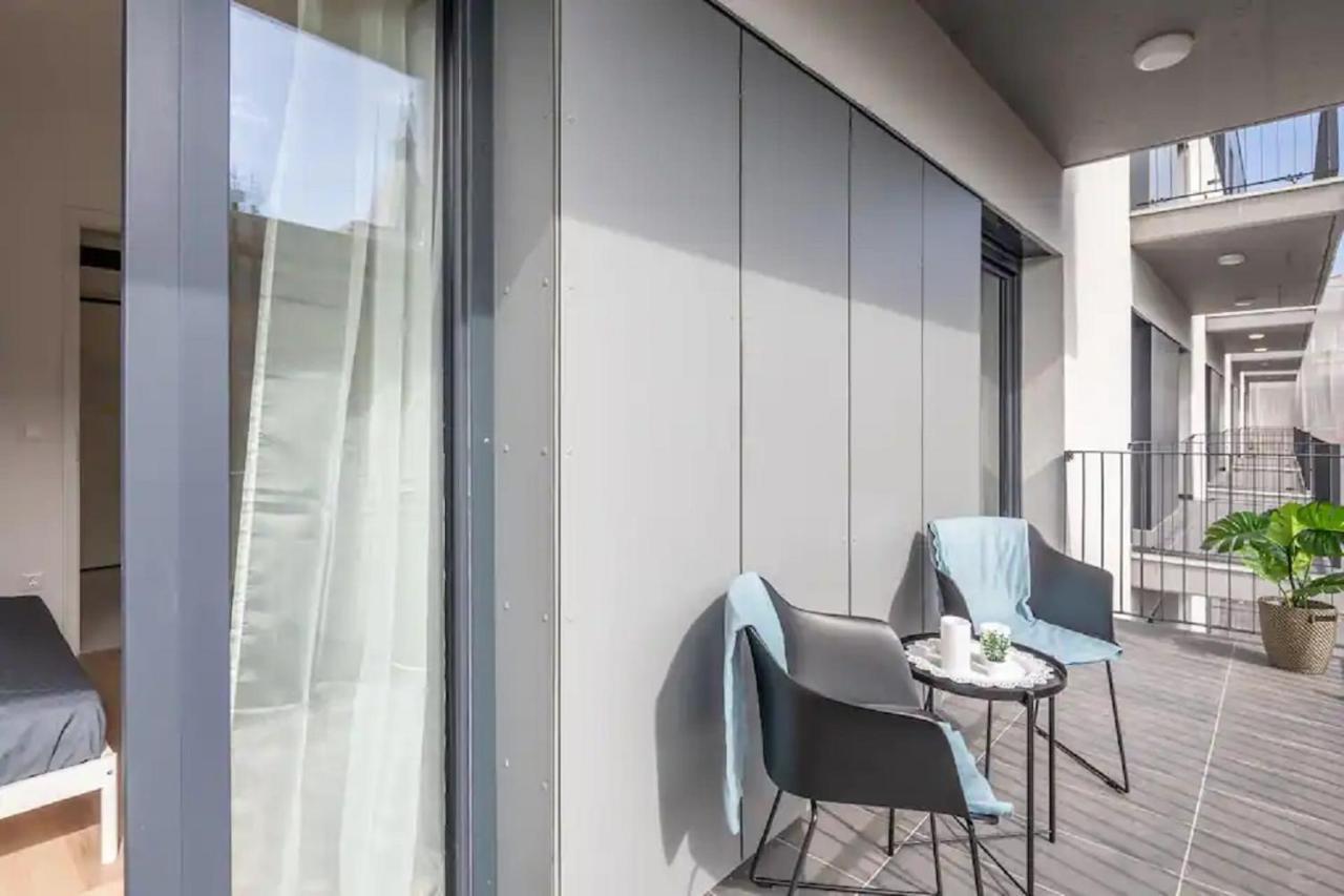 Brand New Modern Apartment-2 Rooms-Balcony-Garage Budapest Exterior foto