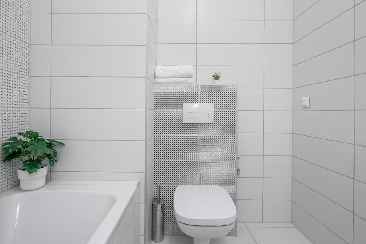 Brand New Modern Apartment-2 Rooms-Balcony-Garage Budapest Exterior foto