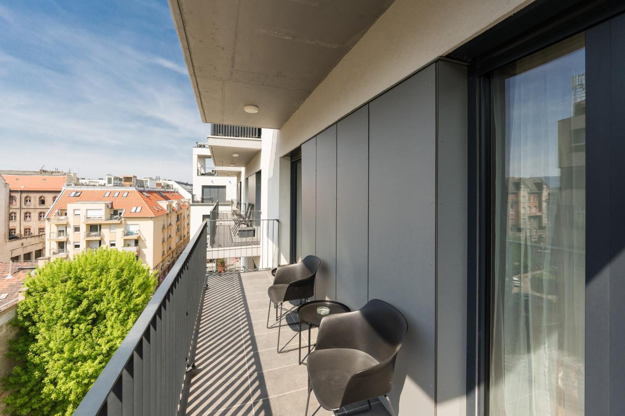 Brand New Modern Apartment-2 Rooms-Balcony-Garage Budapest Exterior foto