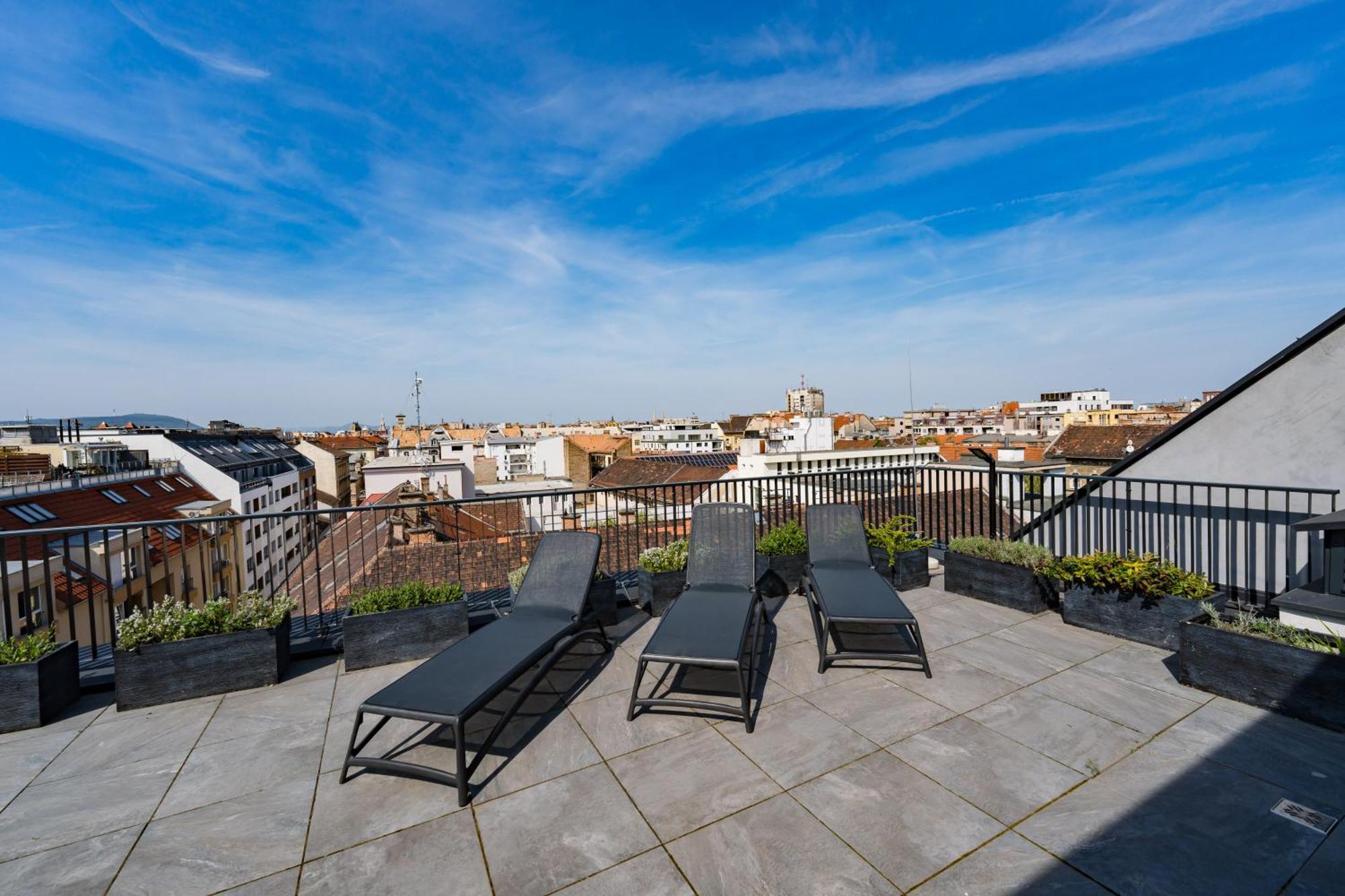 Brand New Modern Apartment-2 Rooms-Balcony-Garage Budapest Exterior foto